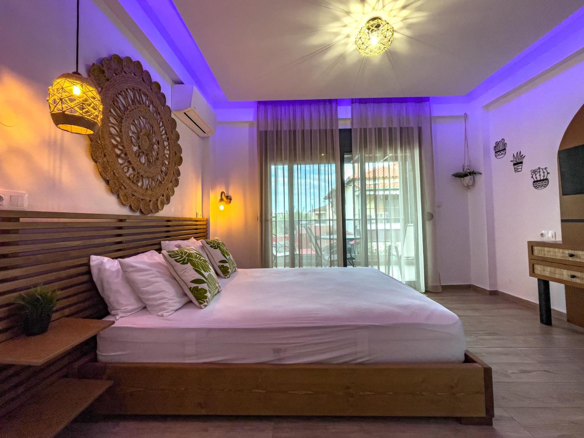Bamboo Luxury Studios Nikiti  Exterior photo
